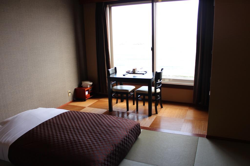 Hotel Shiosai Фуджисава Екстериор снимка